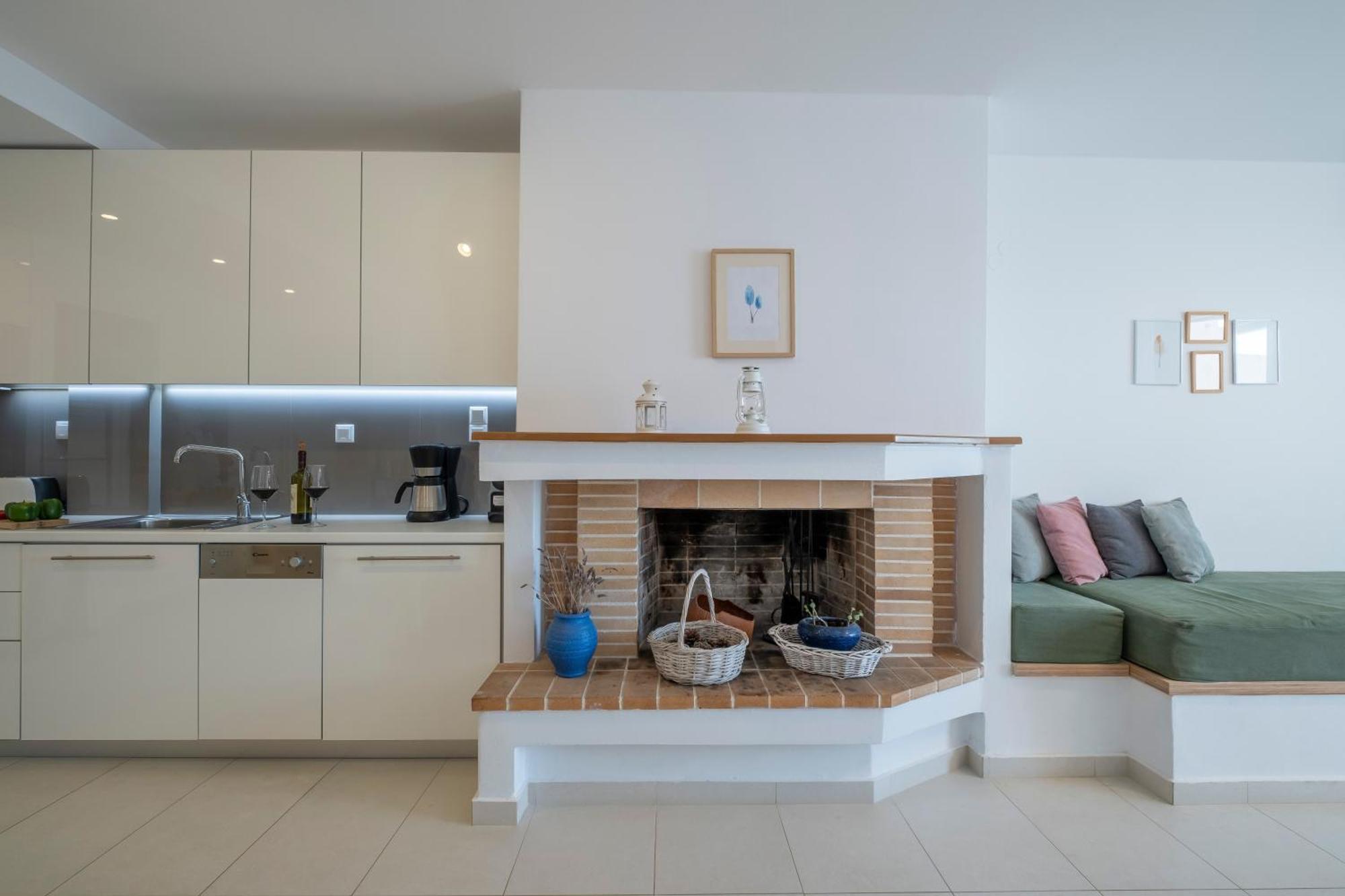 Luxurioeses Apartment Mit Einem Schlafzimmer Direkt Am Wasser, Meerblick Kivérion Eksteriør bilde