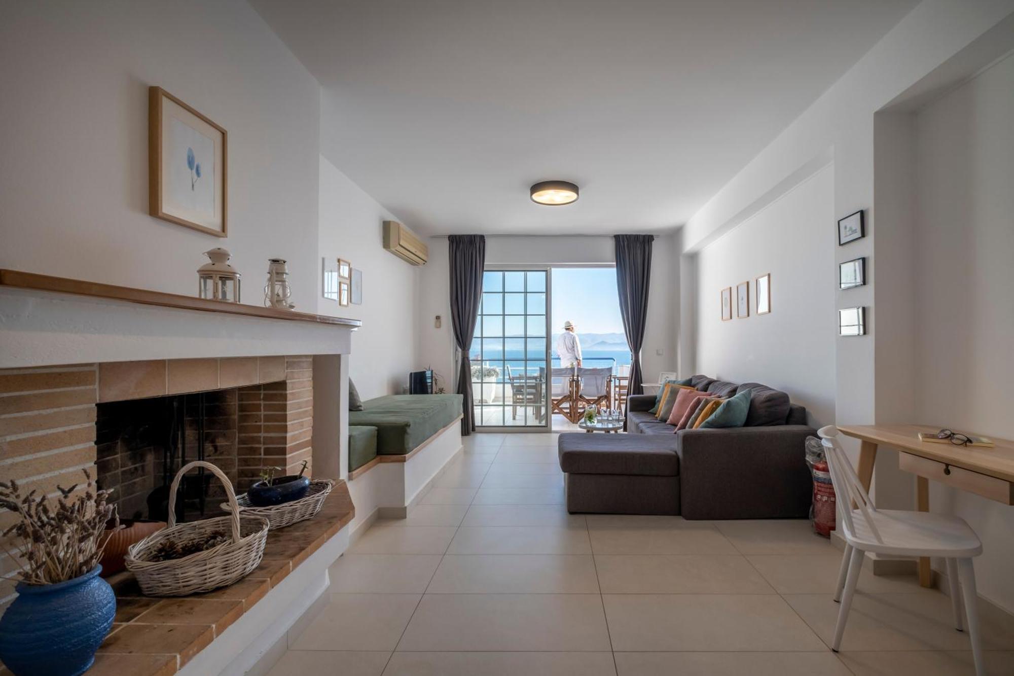 Luxurioeses Apartment Mit Einem Schlafzimmer Direkt Am Wasser, Meerblick Kivérion Eksteriør bilde
